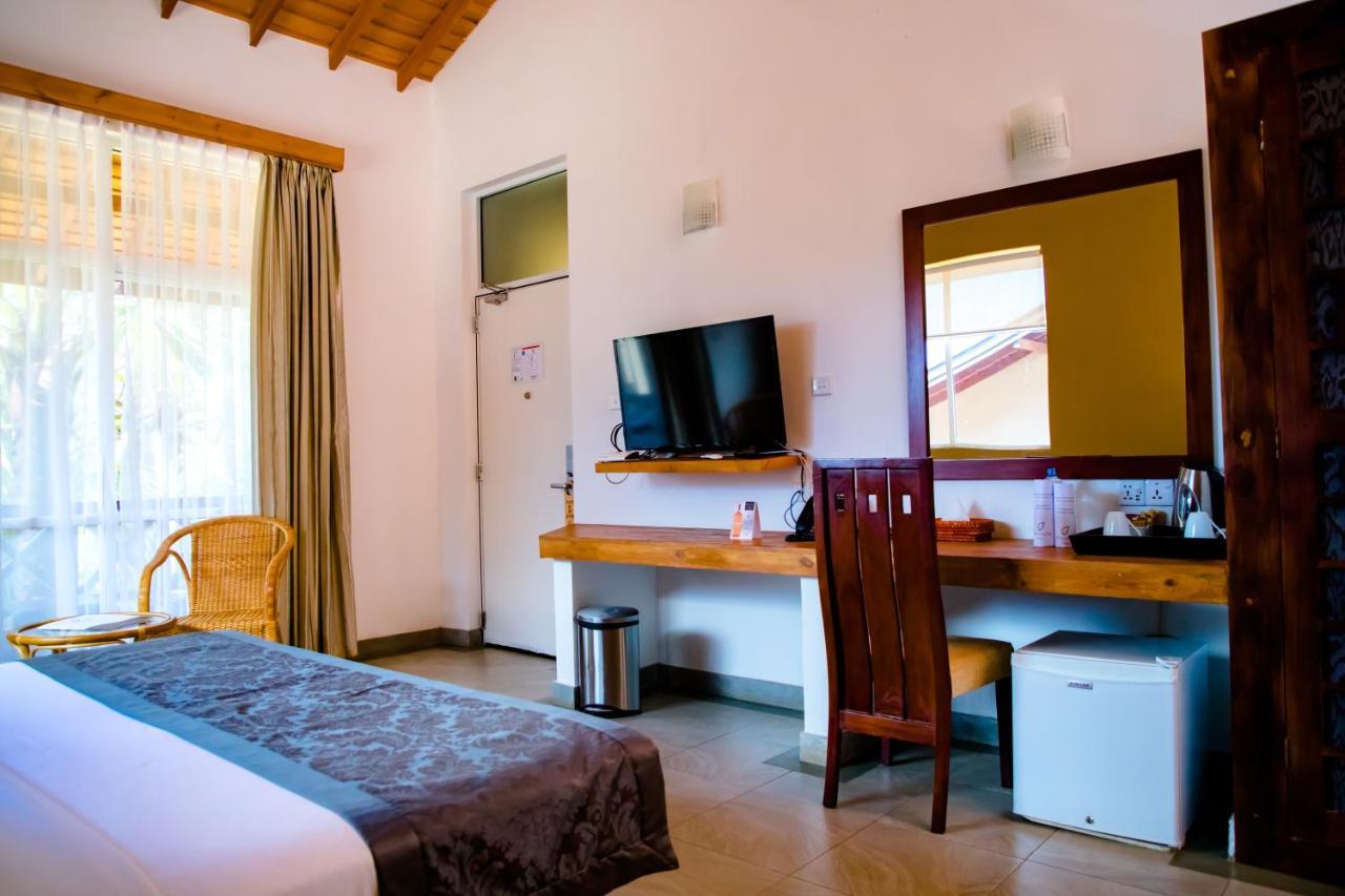 Amaranthe Bay Resort & Spa Trincomalee Extérieur photo